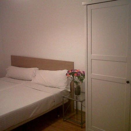 Km1 Amparo Apartments Madrid Camera foto
